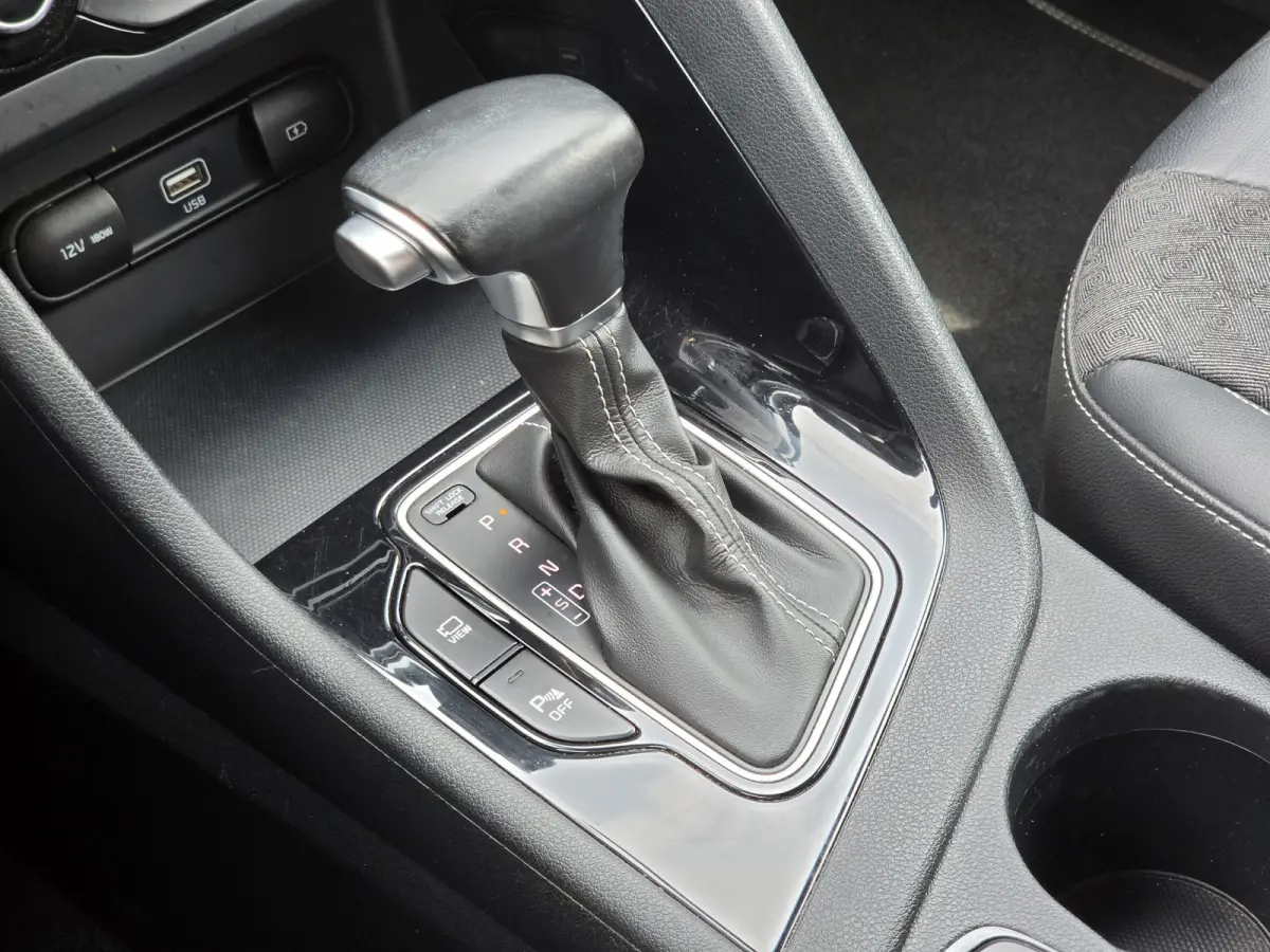 1.6 GDi Hybrid DynamicLine | Parkeersensor V+A | Cruise control adaptief | Apple Carplay/Android Auto