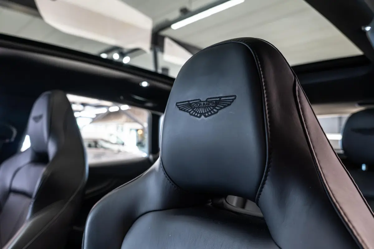 4.0 V8 707 NL Auto | Keramisch | Carbon l Dealer Onderhouden | 2 Jaar Dealer garantie mogelijk