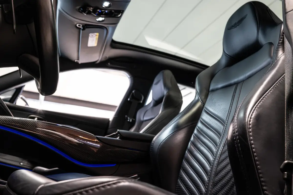 4.0 V8 707 NL Auto | Keramisch | Carbon l Dealer Onderhouden | 2 Jaar Dealer garantie mogelijk
