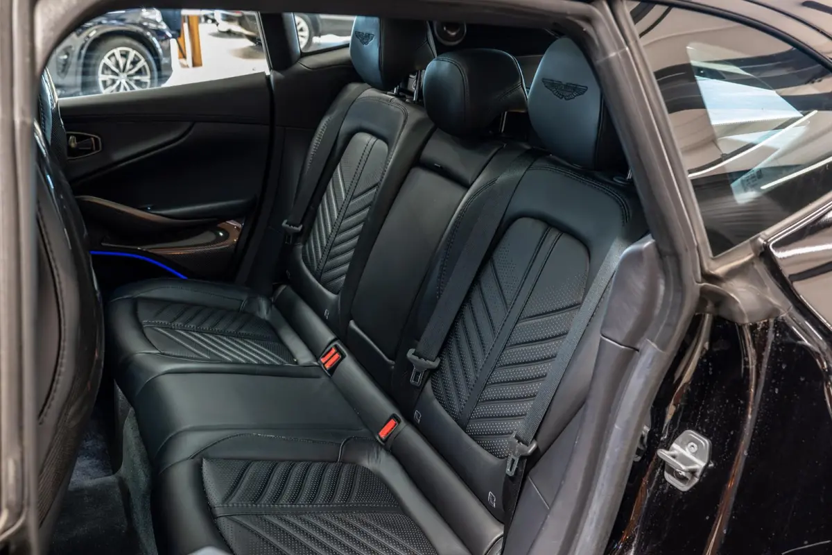 4.0 V8 707 NL Auto | Keramisch | Carbon l Dealer Onderhouden | 2 Jaar Dealer garantie mogelijk
