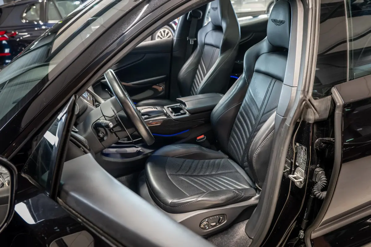 4.0 V8 707 NL Auto | Keramisch | Carbon l Dealer Onderhouden | 2 Jaar Dealer garantie mogelijk