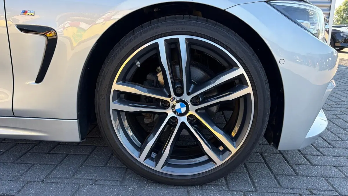 420i 183PK HIGH EXECUTIVE M-SPORT AUTOMAAT / NAVI / LEDER / FULL-LED / CLIMA / 19" LMV / KEYLESS / ORG. NL. / MEMORY SEATS / NEKVERWARMING / WINTERPAKKET / UNIEK !!