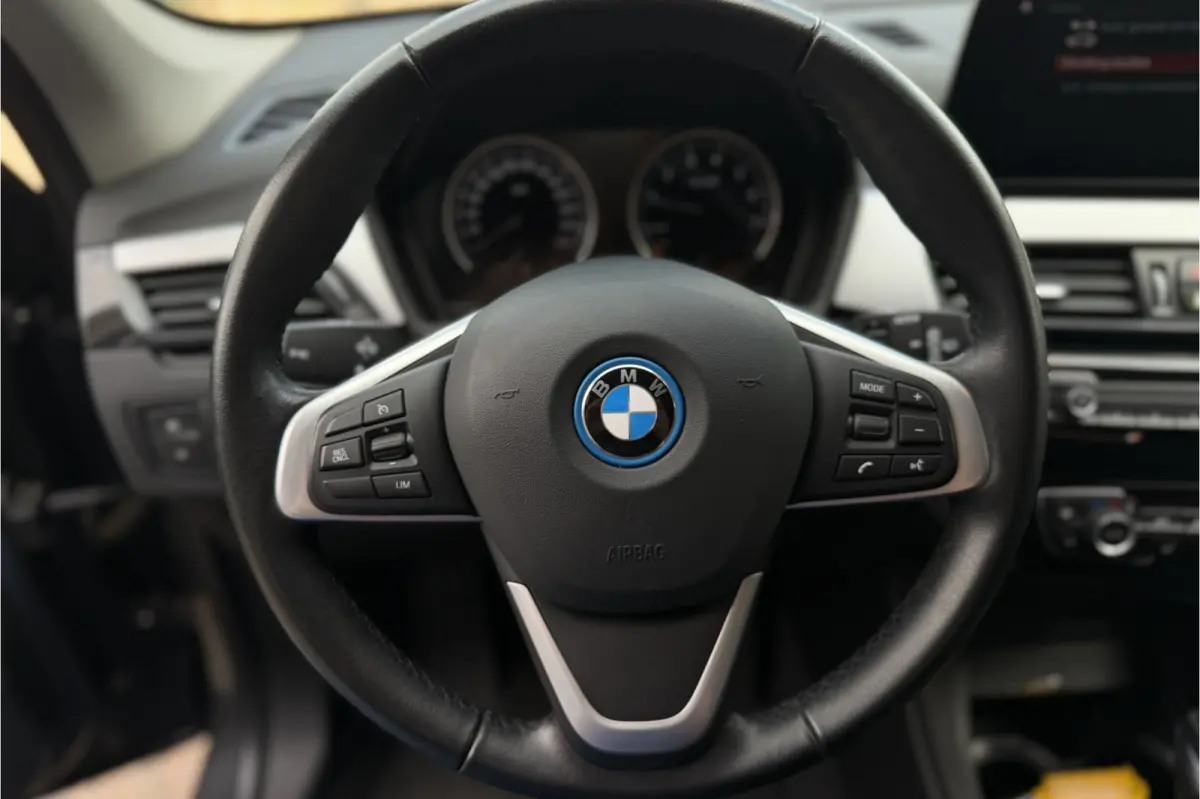 xDrive25e | Camera | Head-Up | Groot NAVI | Stoelverwarming | Elektrische Klep | 35X op voorraad