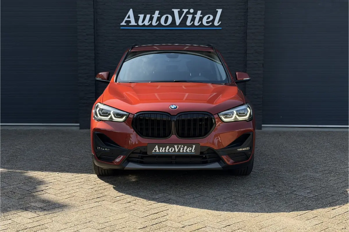 xDrive25e | Elektrische Klep | PDC V + A | LED | Apple Carplay | DAB | 35x op voorraad !