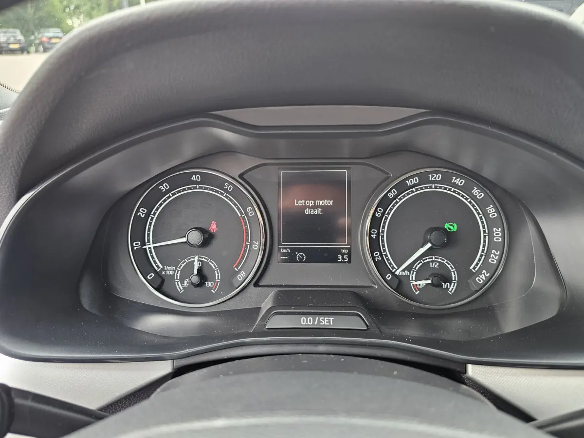 1.5 TSI ACT Sport Business | Automaat | Pano | Trekhaak | Black pack | Elek. achterklep | App-connect | Lane Assist | Sunset |