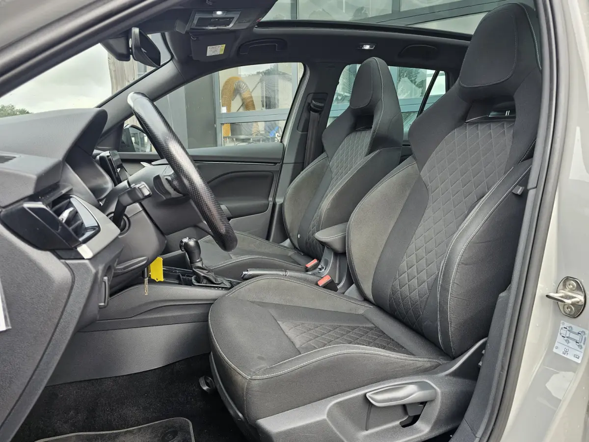 1.5 TSI ACT Sport Business | Automaat | Pano | Trekhaak | Black pack | Elek. achterklep | App-connect | Lane Assist | Sunset |
