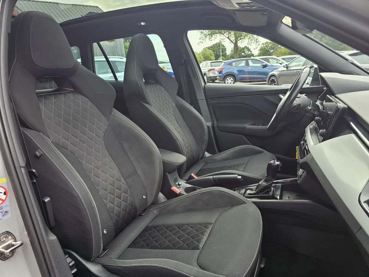 1.5 TSI ACT Sport Business | Automaat | Pano | Trekhaak | Black pack | Elek. achterklep | App-connect | Lane Assist | Sunset |