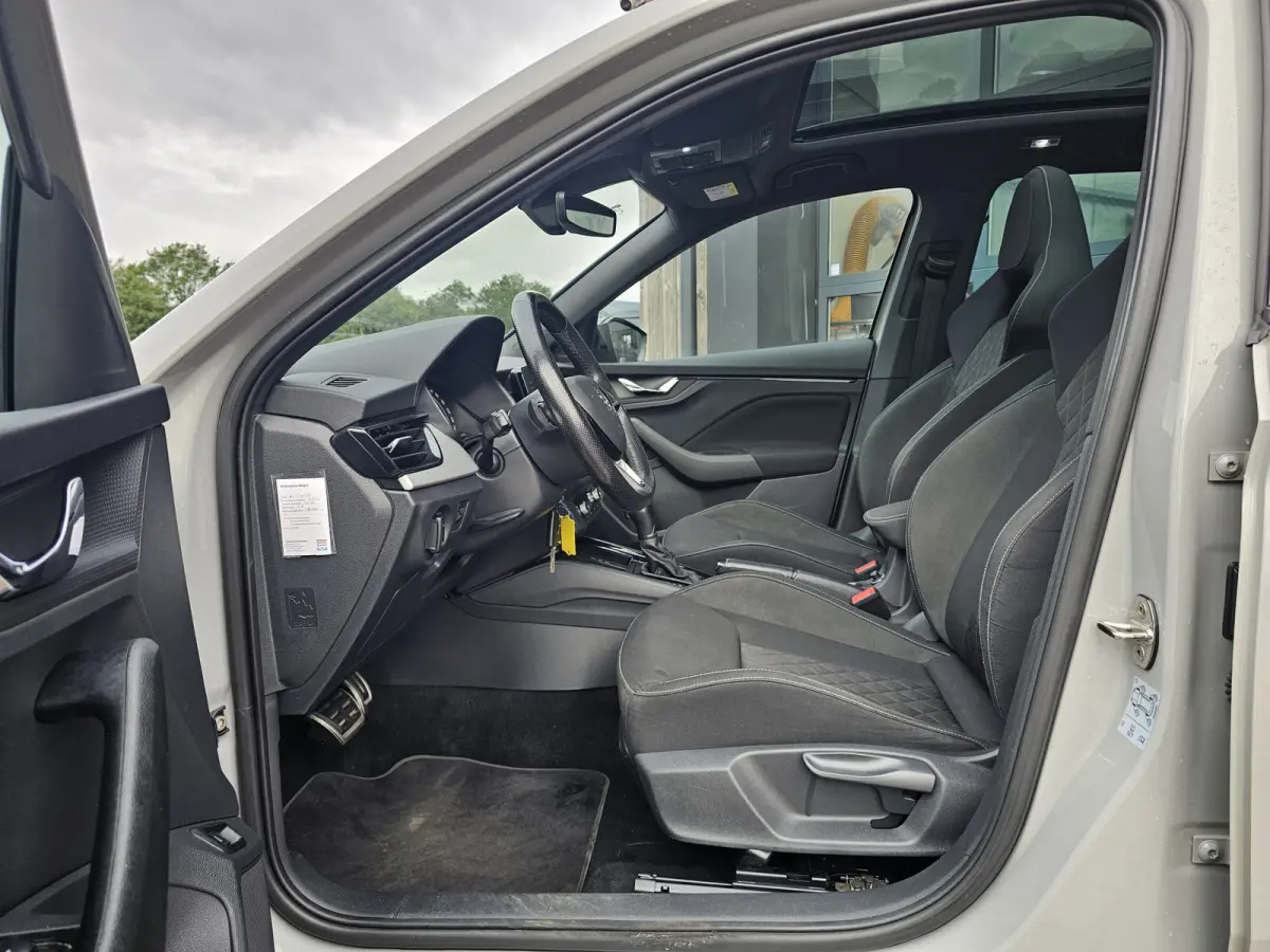 1.5 TSI ACT Sport Business | Automaat | Pano | Trekhaak | Black pack | Elek. achterklep | App-connect | Lane Assist | Sunset |