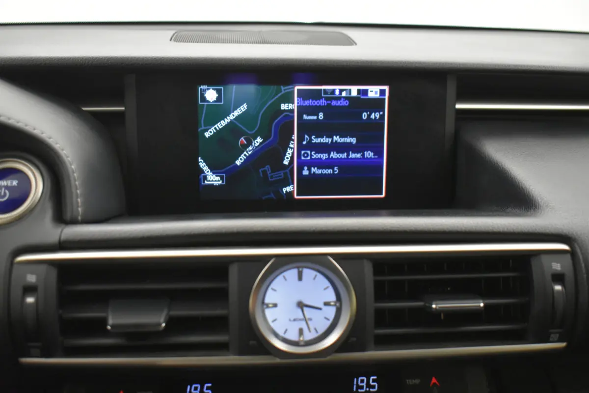 300h F SPORT 10 jaar Lexus garantie | Dodehoek | Keyless | Stoel vent.