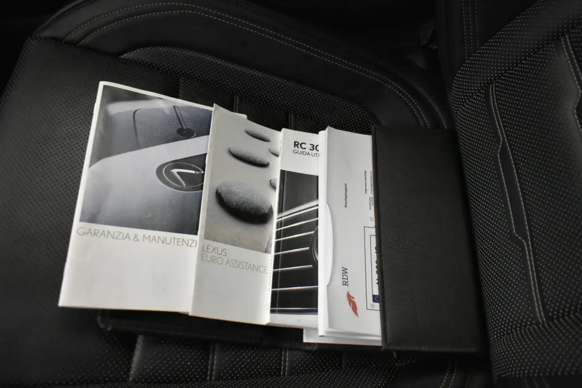 300h F SPORT 10 jaar Lexus garantie | Dodehoek | Keyless | Stoel vent.