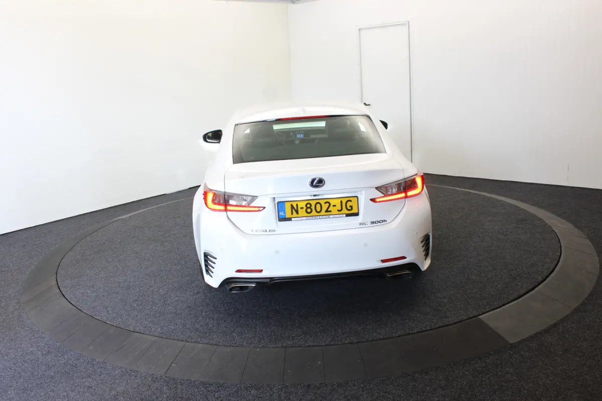 300h F SPORT 10 jaar Lexus garantie | Dodehoek | Keyless | Stoel vent.