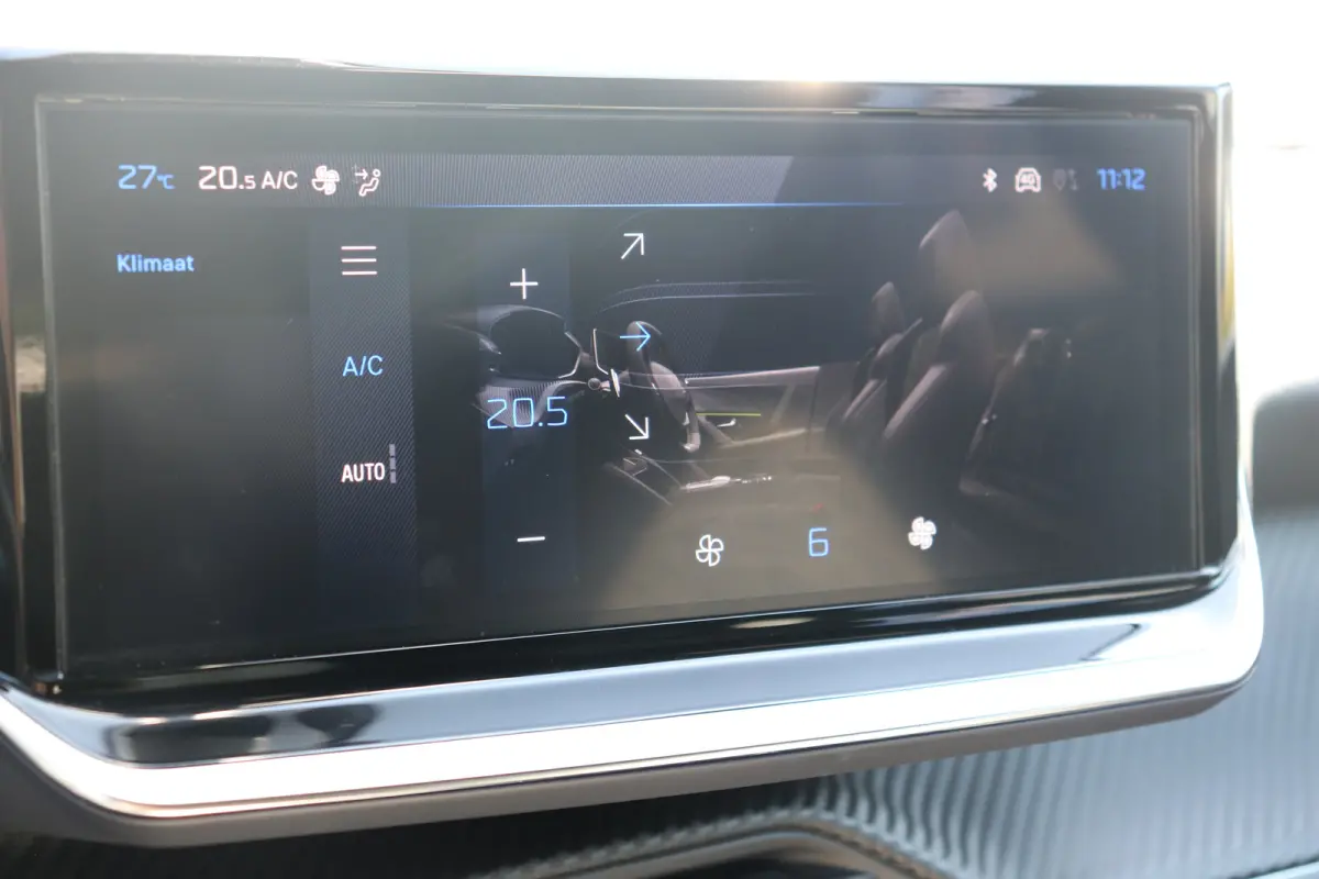 1.2 Hybrid 136 Allure | Navi | Keyless entry | Camera V+A | LMV | Ad. Cruise control | DAB |