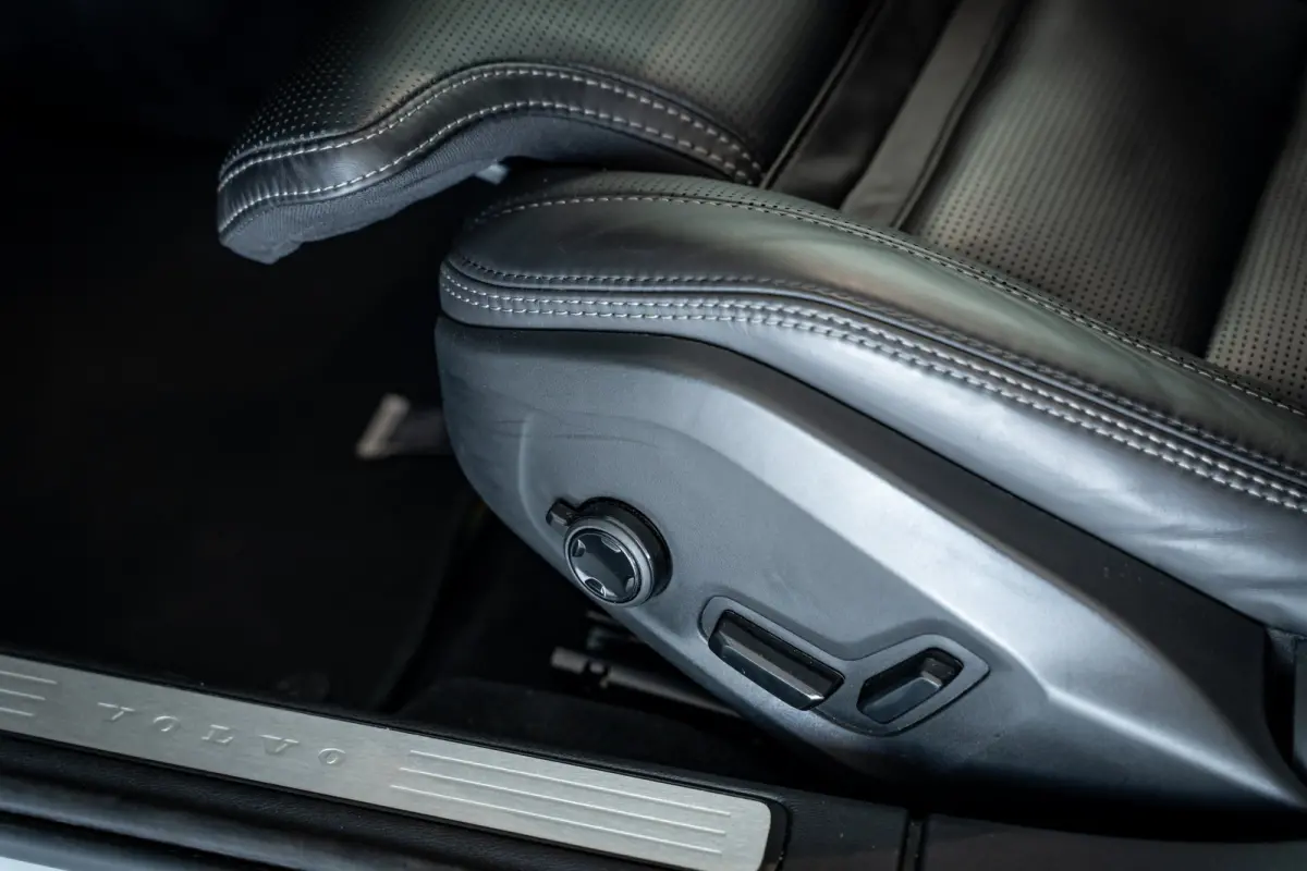 B5 Ultimate Pano-dak | Parkeerverw.| B&W | Trekh. | Nappa massage/ventilatie | 20"