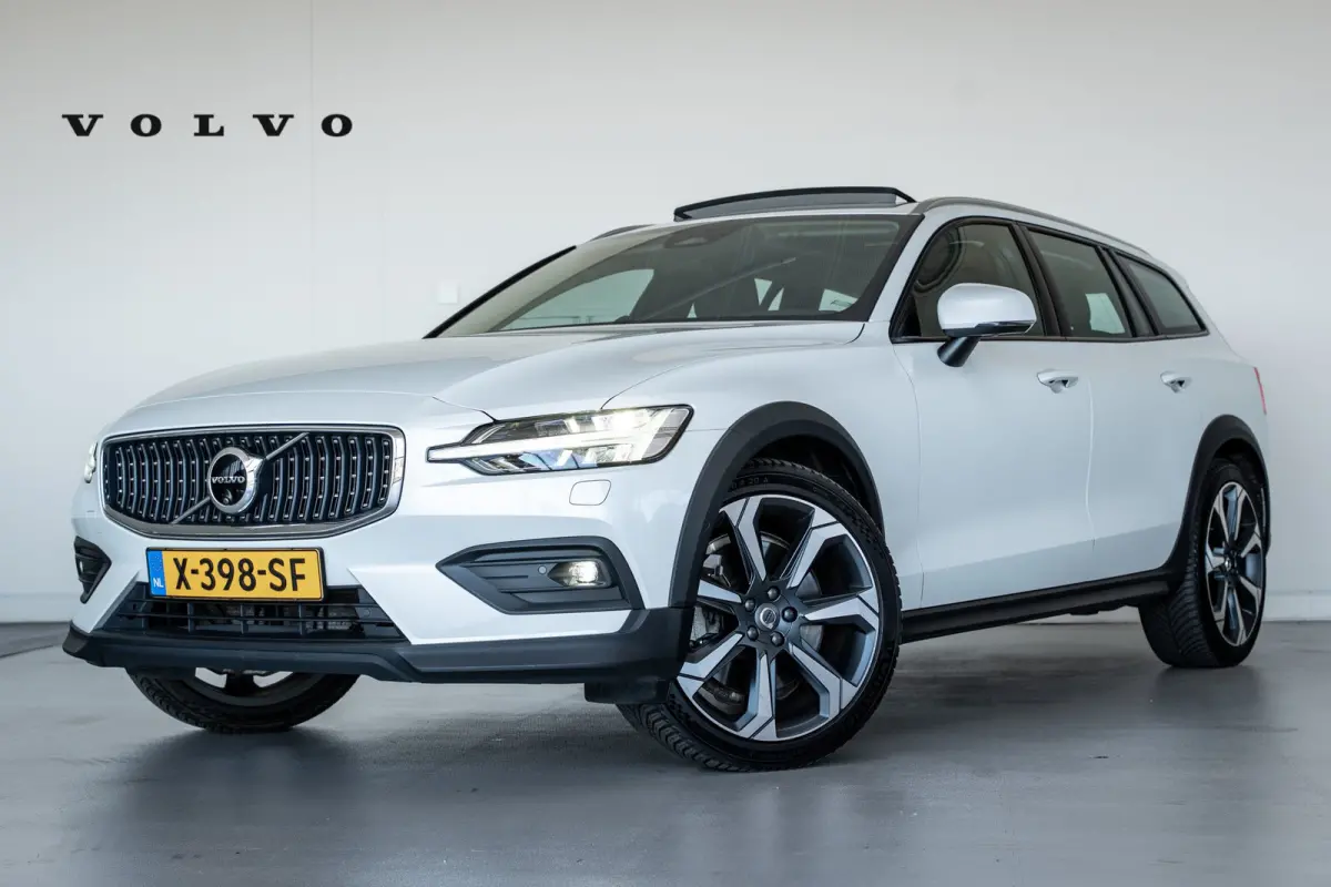 Volvo V60 Cross Country 2024 Benzine Automatisch leasen