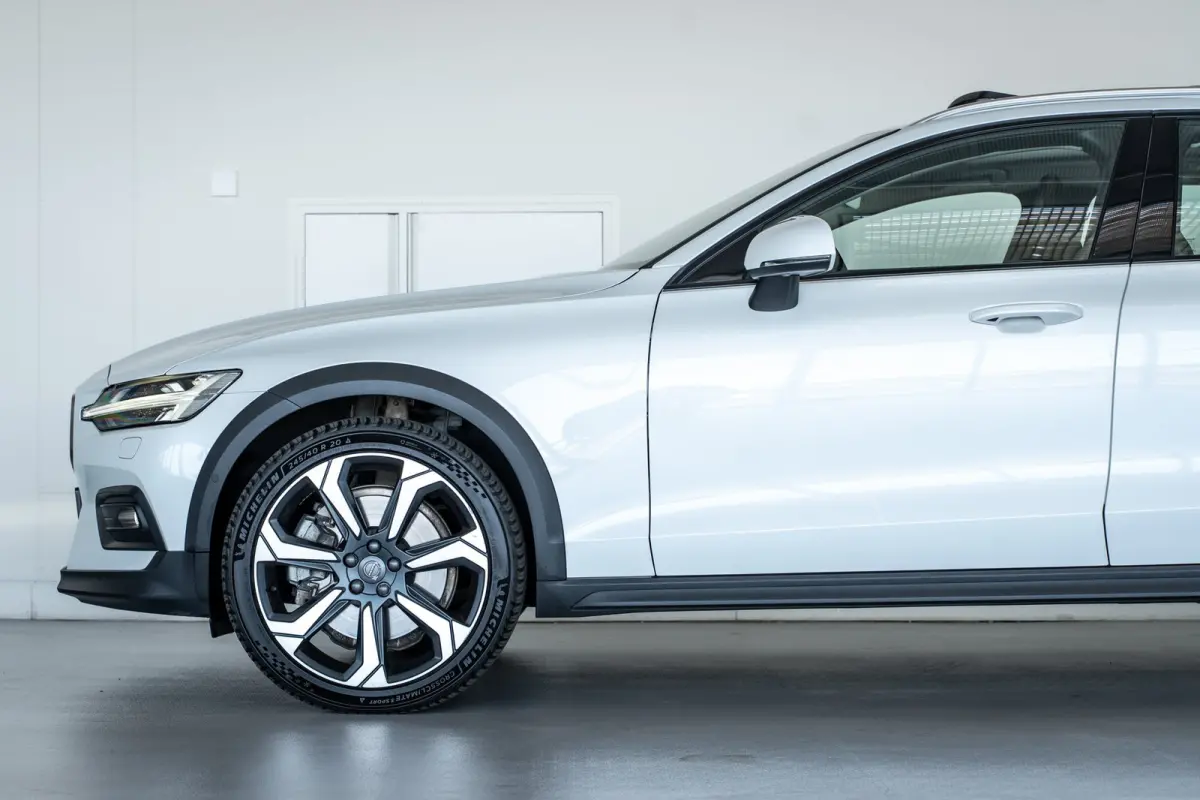B5 Ultimate Pano-dak | Parkeerverw.| B&W | Trekh. | Nappa massage/ventilatie | 20"