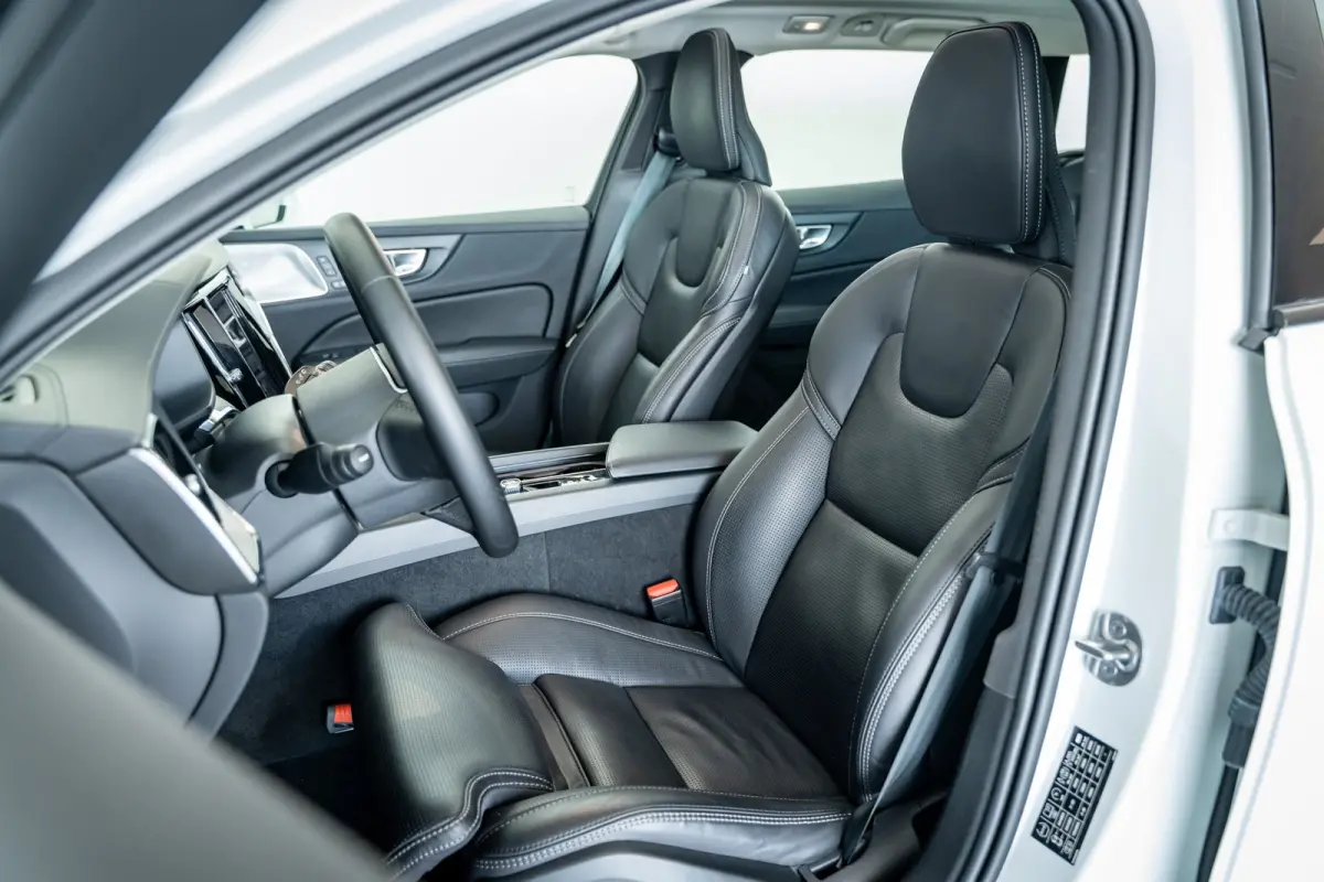 B5 Ultimate Pano-dak | Parkeerverw.| B&W | Trekh. | Nappa massage/ventilatie | 20"