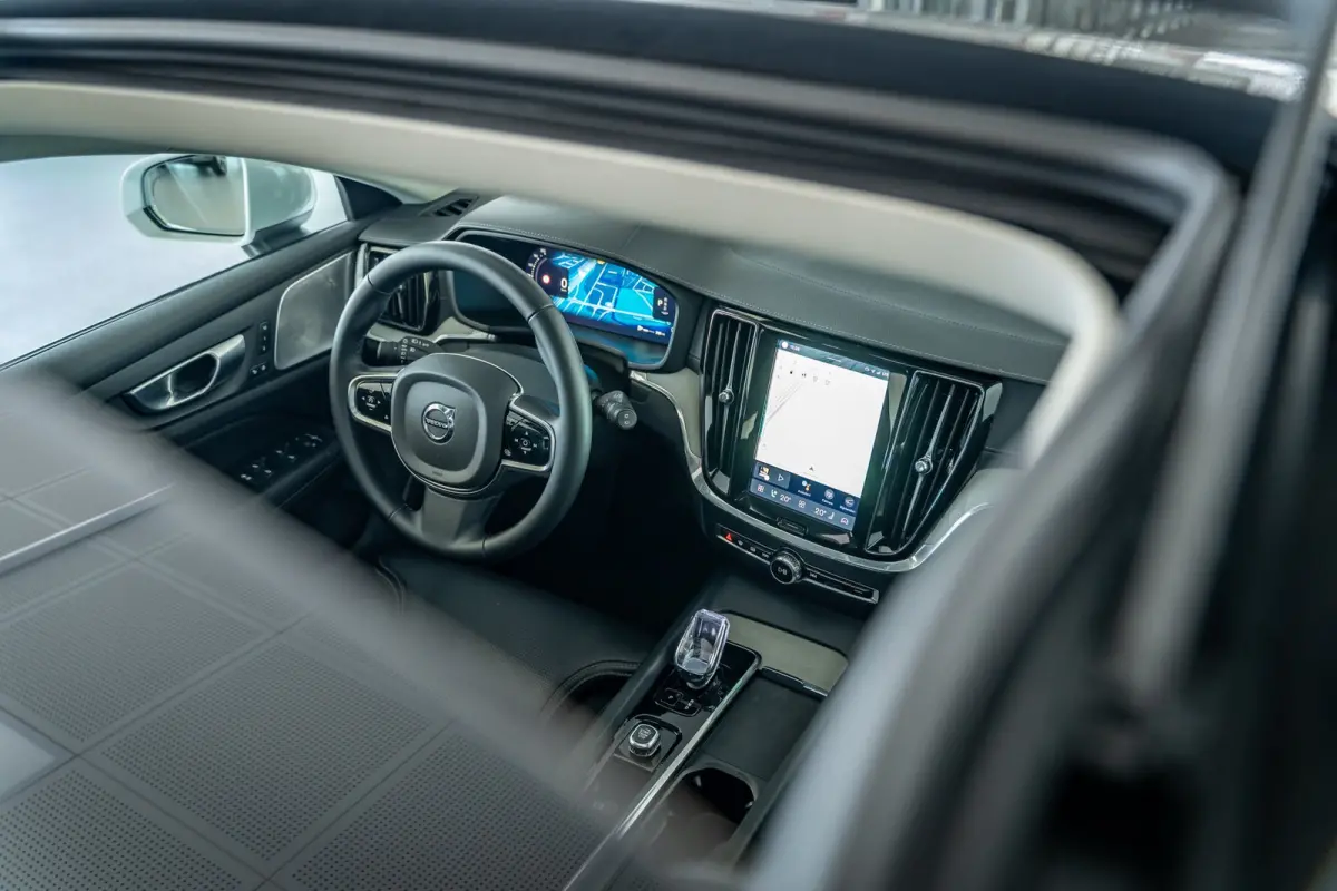 B5 Ultimate Pano-dak | Parkeerverw.| B&W | Trekh. | Nappa massage/ventilatie | 20"