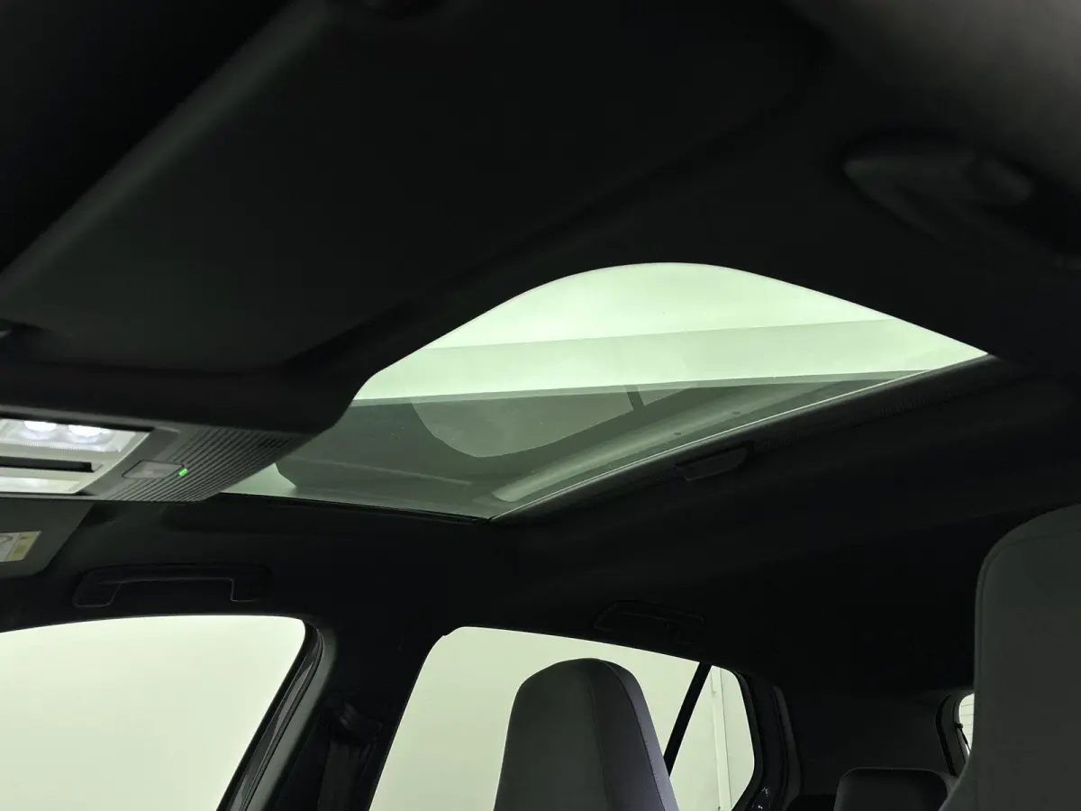 2.0 TSI R-Line Panoramisch Schuif Kanteldak | Stoelverwarming | Stuurwiel Verwarming | Climate Control | Apple Carplay | Android Auto | Bluetooth | Cruise Control Adaptief | Full-LED Koplamp