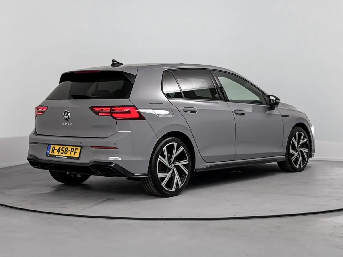 2.0 TSI R-Line Panoramisch Schuif Kanteldak | Stoelverwarming | Stuurwiel Verwarming | Climate Control | Apple Carplay | Android Auto | Bluetooth | Cruise Control Adaptief | Full-LED Koplamp