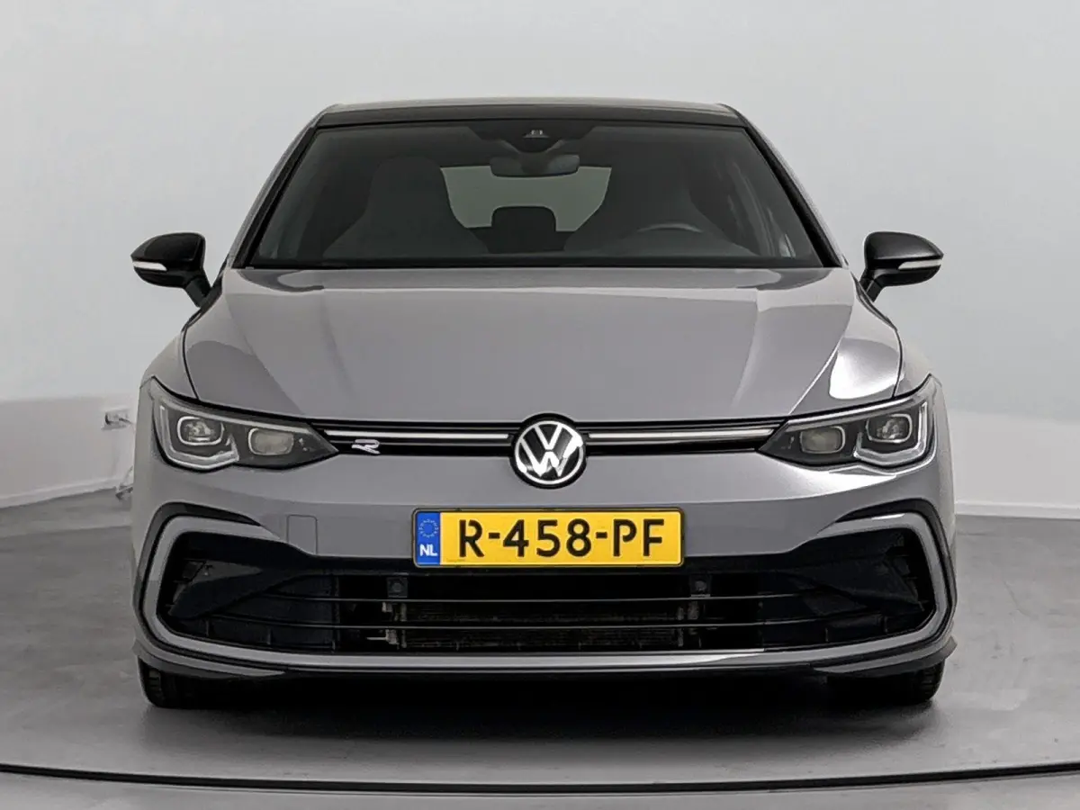 2.0 TSI R-Line Panoramisch Schuif Kanteldak | Stoelverwarming | Stuurwiel Verwarming | Climate Control | Apple Carplay | Android Auto | Bluetooth | Cruise Control Adaptief | Full-LED Koplamp