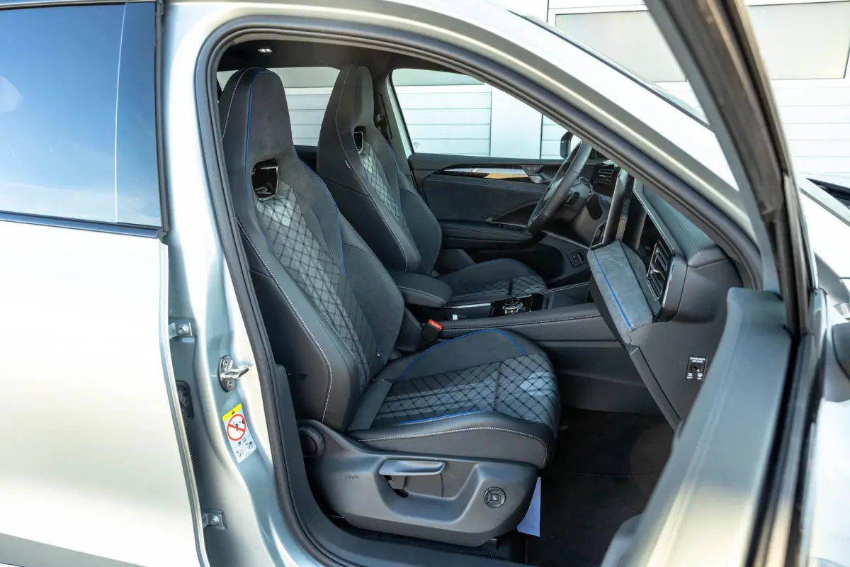 1.5 204pk eHybrid R-Line Edition | Assistentie Pakket Plus | Massage Functie