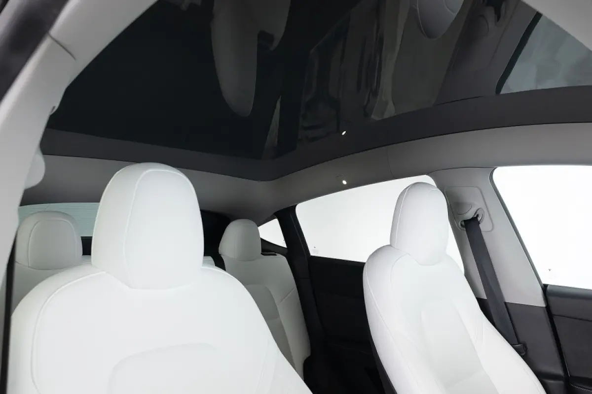 Long Range AWD 75 kWh *SOH 92.4%* PANORAMADAK | Wit LEDER | 20 Inch