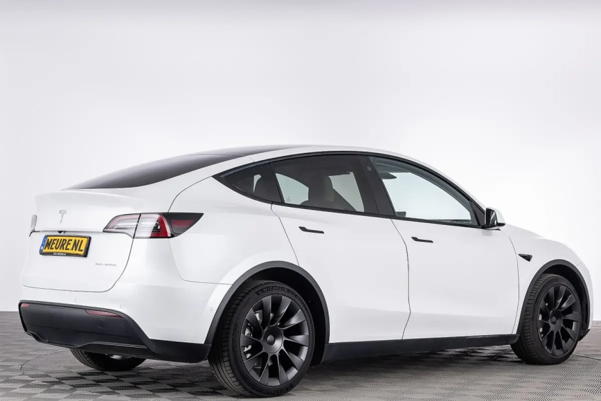 Long Range AWD 75 kWh *SOH 92.4%* PANORAMADAK | Wit LEDER | 20 Inch