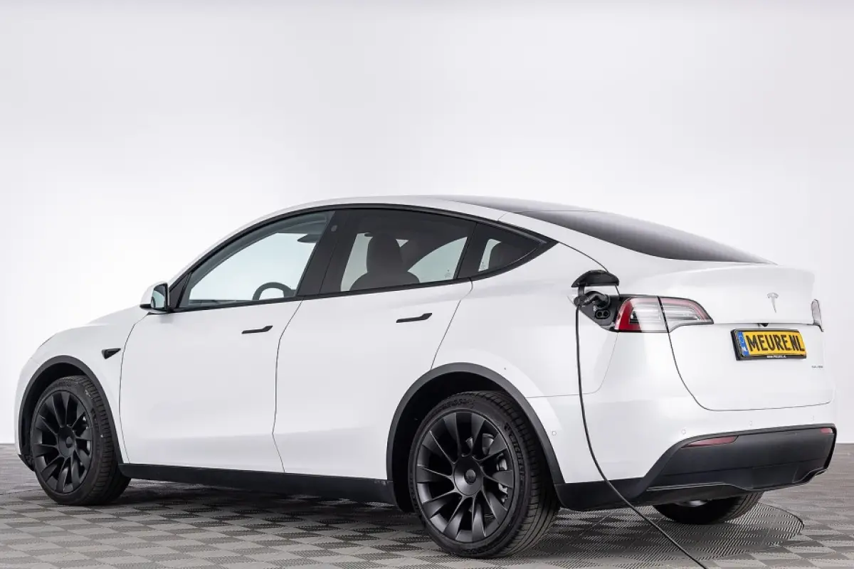 Long Range AWD 75 kWh *SOH 92.4%* PANORAMADAK | Wit LEDER | 20 Inch
