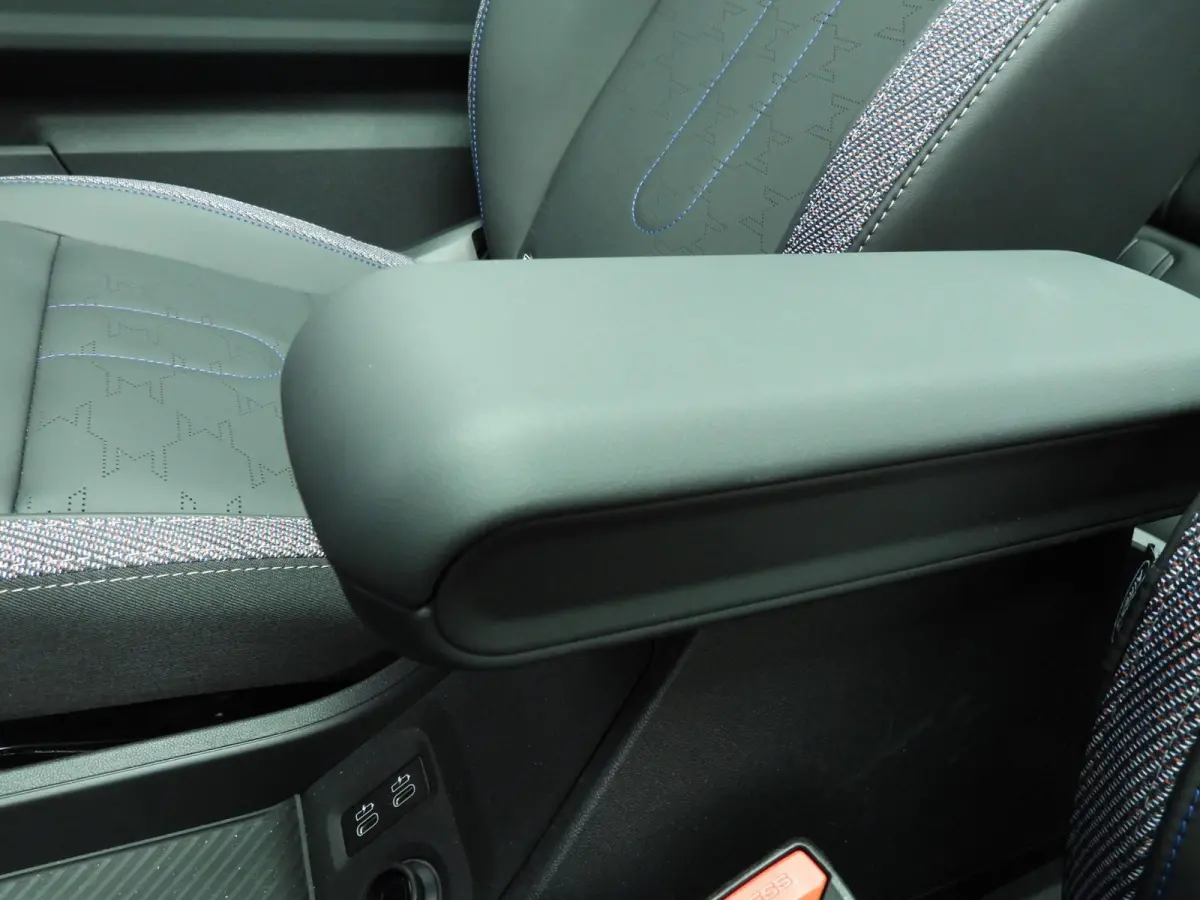 1.5 Cooper C Classic L Harman-Kardon | Head-Up | Stoelverwarming | Panoramadak | Comfort Access | Verwarmd Stuurwiel