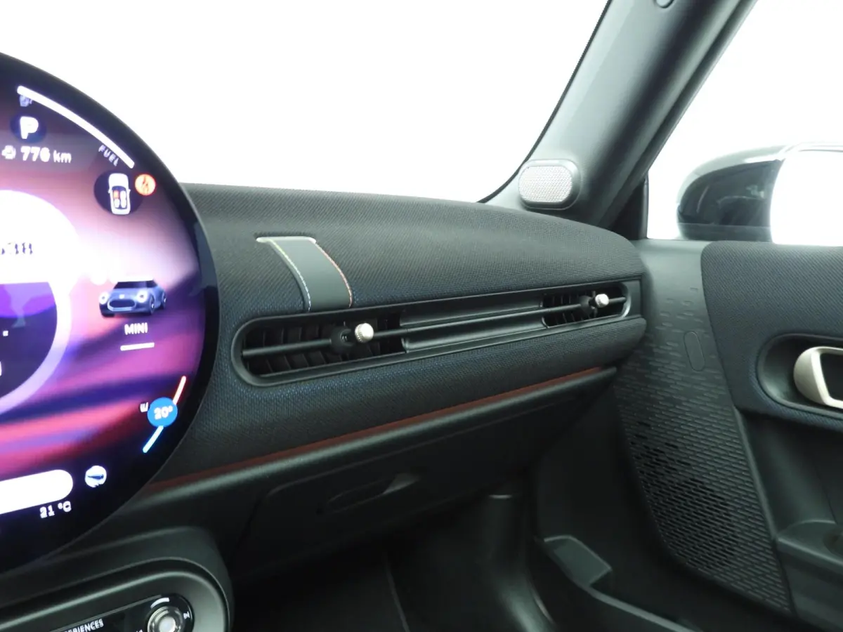 1.5 Cooper C Classic L Harman-Kardon | Head-Up | Stoelverwarming | Panoramadak | Comfort Access | Verwarmd Stuurwiel