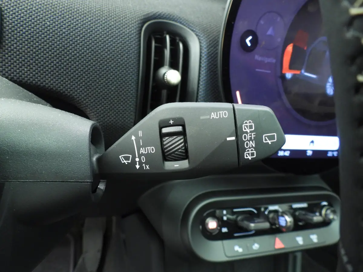 1.5 Cooper C Classic L Harman-Kardon | Head-Up | Stoelverwarming | Panoramadak | Comfort Access | Verwarmd Stuurwiel