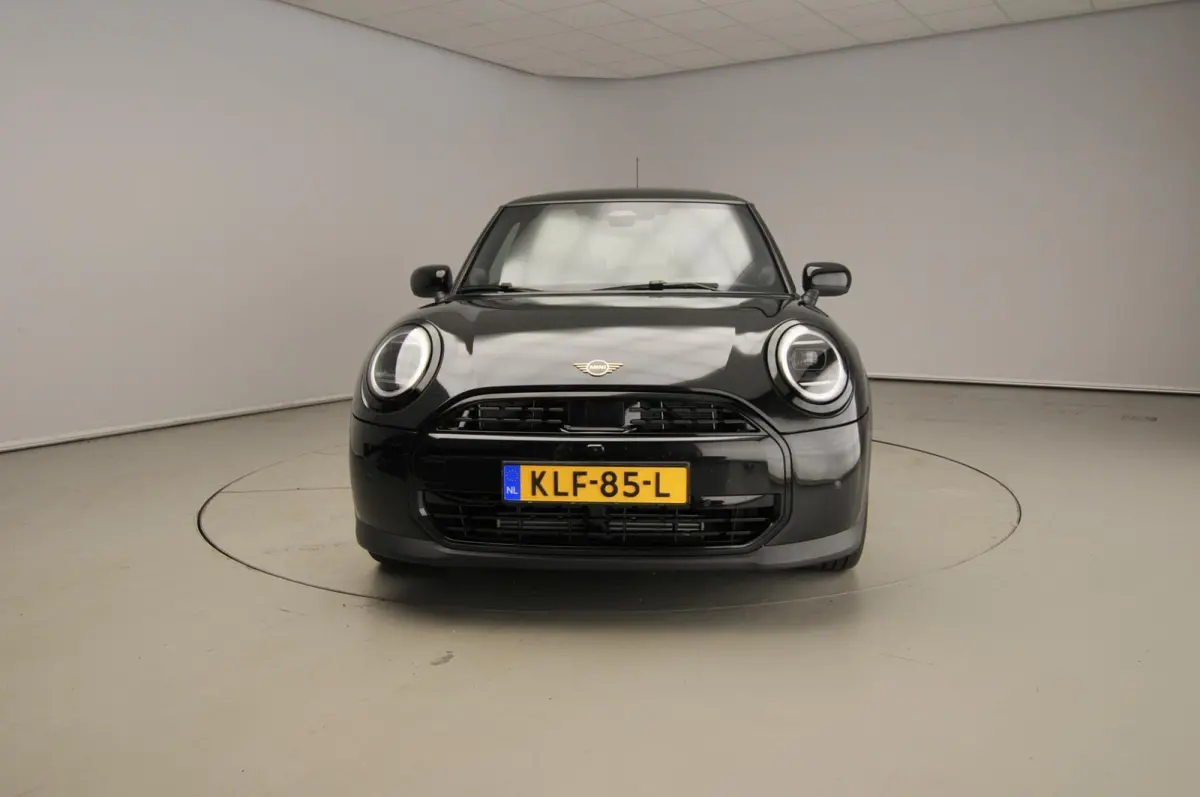 1.5 Cooper C Classic L Harman-Kardon | Head-Up | Stoelverwarming | Panoramadak | Comfort Access | Verwarmd Stuurwiel
