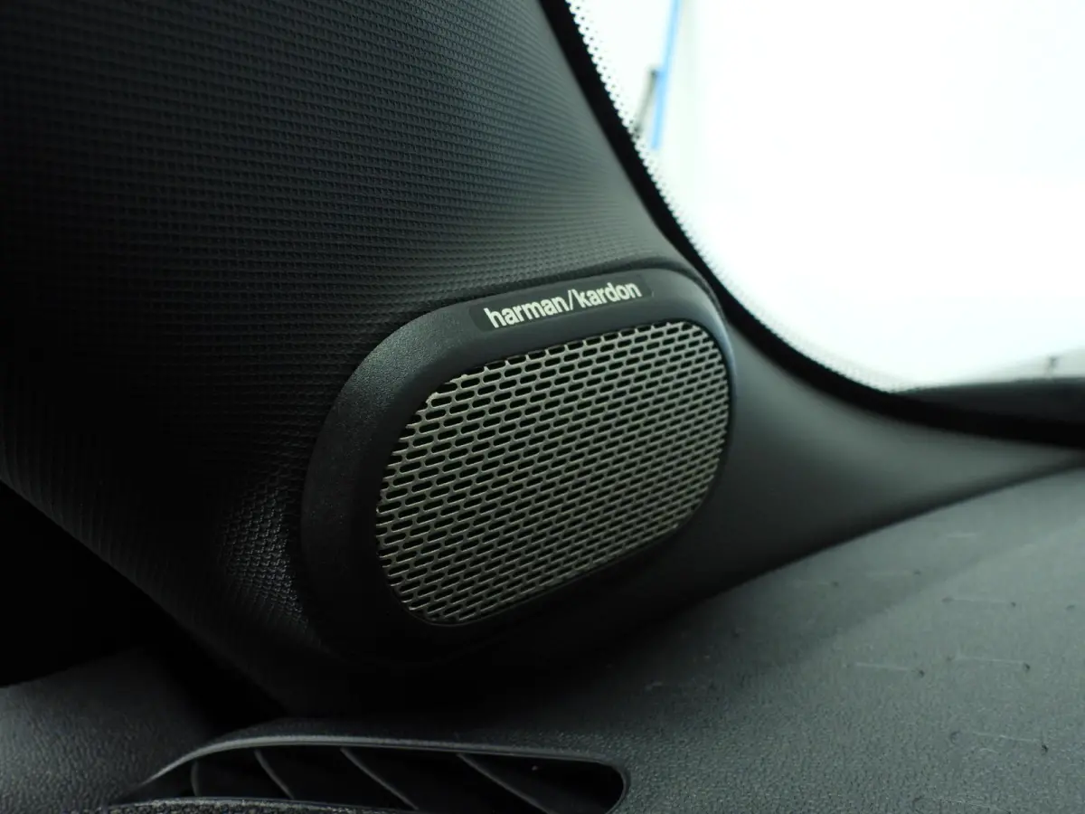 1.5 Cooper C Classic L Harman-Kardon | Head-Up | Stoelverwarming | Panoramadak | Comfort Access | Verwarmd Stuurwiel