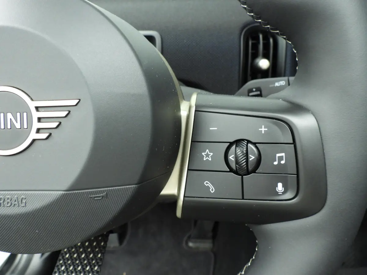 1.5 Cooper C Classic L Harman-Kardon | Head-Up | Stoelverwarming | Panoramadak | Comfort Access | Verwarmd Stuurwiel