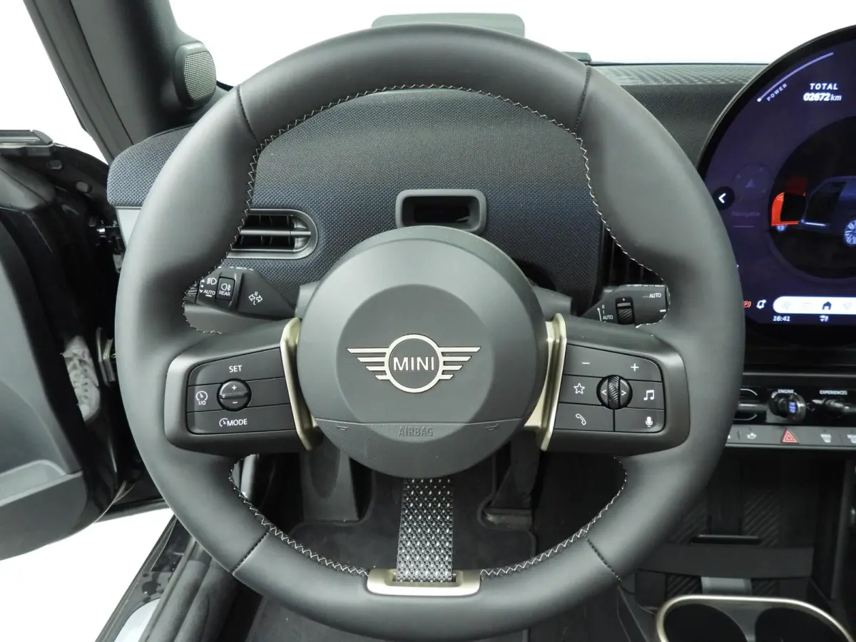 1.5 Cooper C Classic L Harman-Kardon | Head-Up | Stoelverwarming | Panoramadak | Comfort Access | Verwarmd Stuurwiel