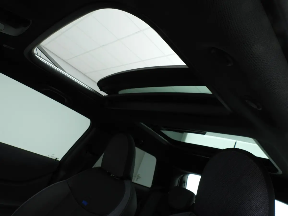 1.5 Cooper C Classic L Harman-Kardon | Head-Up | Stoelverwarming | Panoramadak | Comfort Access | Verwarmd Stuurwiel