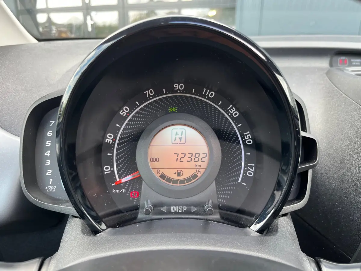 1.0 VVT-i x-joy cabrio NL.Auto/Automaat/Cabrio/Climatronic/Camera/Carplay/Led/1Ste Eigenaar/Dealer onderhouden