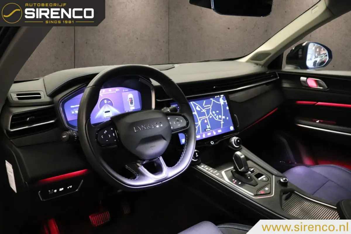 1.5| 360 camera met 3d view | panodak | stoelverwarming | Android auto & Apple carplay |dab | adaptive cruise control | sfeerverlichting |