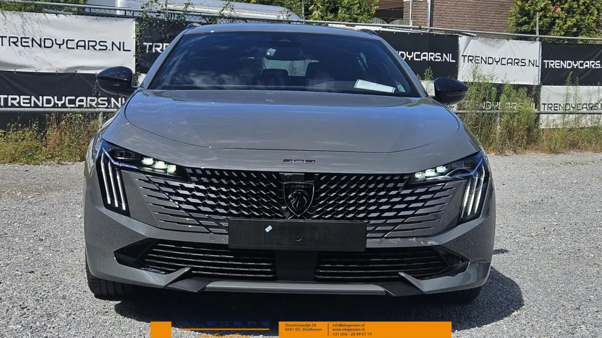 1.6 HYbrid PHEv180 e-EAT8 Allure Avantage