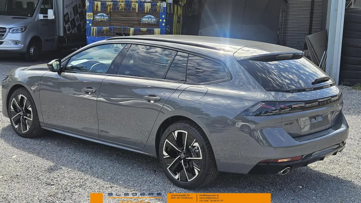 1.6 HYbrid PHEv180 e-EAT8 Allure Avantage