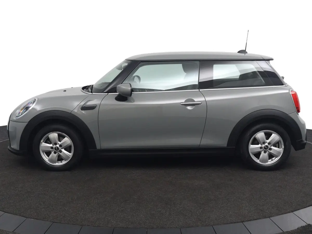 One 1.5 Business Edition | Navigatie | Sportstoelen | 1e Eigenaar | 47.721 km |