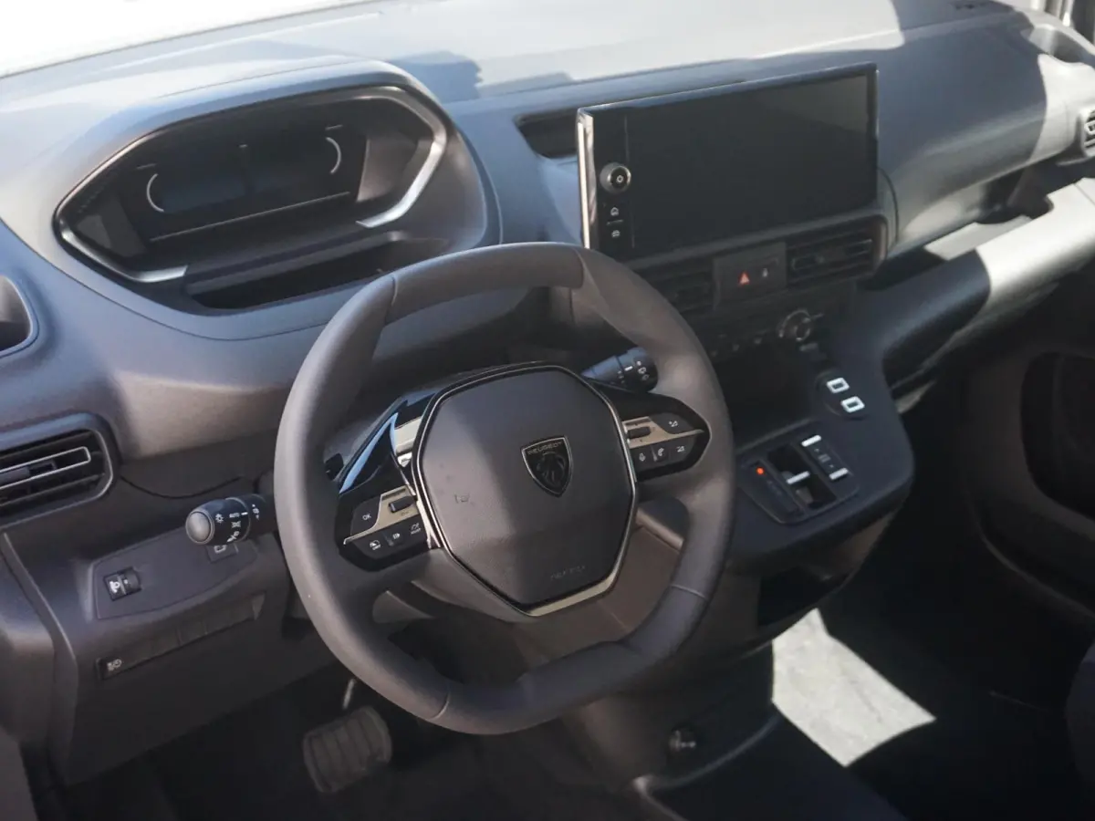 L1 50 kWh | camera | Apple Carplay/Android Auto  | laadruimtebetimmering | Comfort stoelen | rijklaarprijs