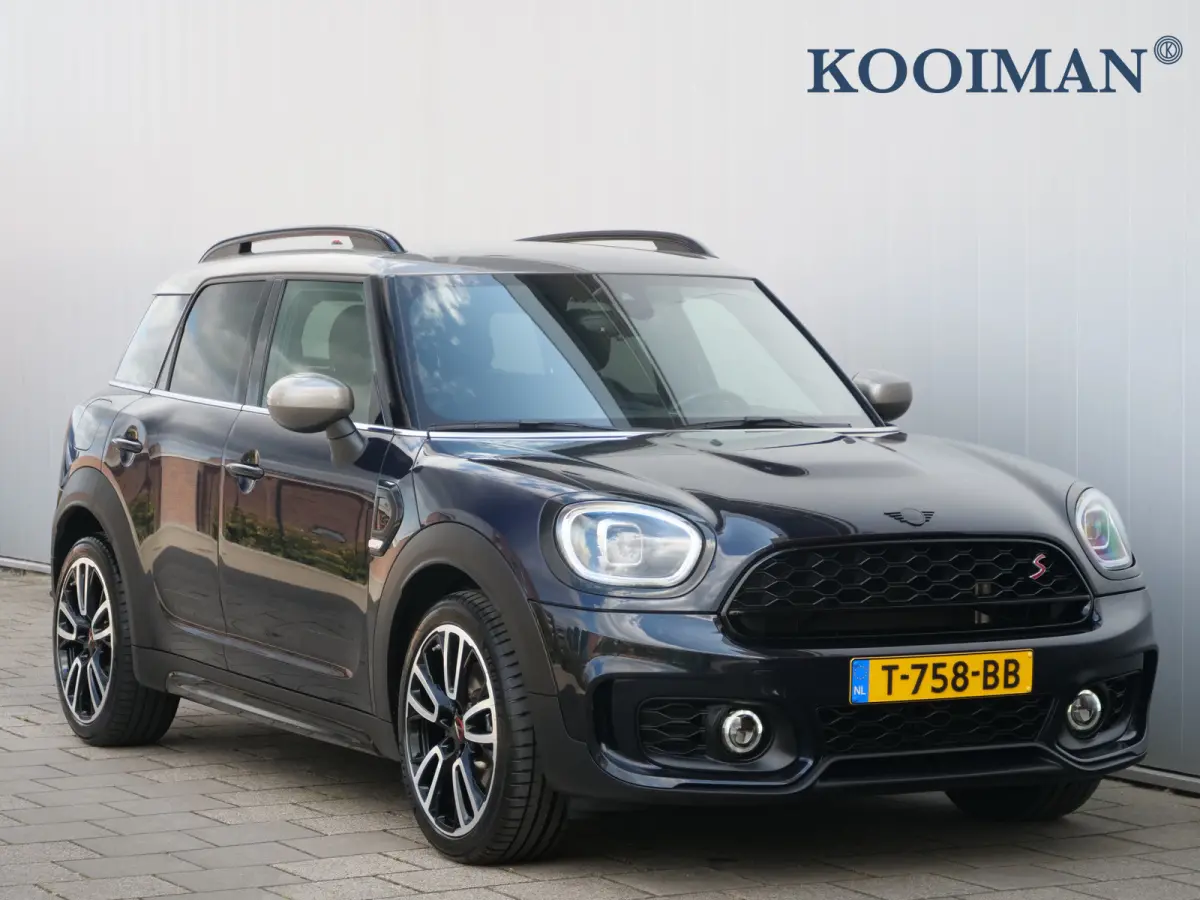2.0 Cooper S Rockingham GT Edition Headup display / Camera / 19 Inch / Sportstoelen