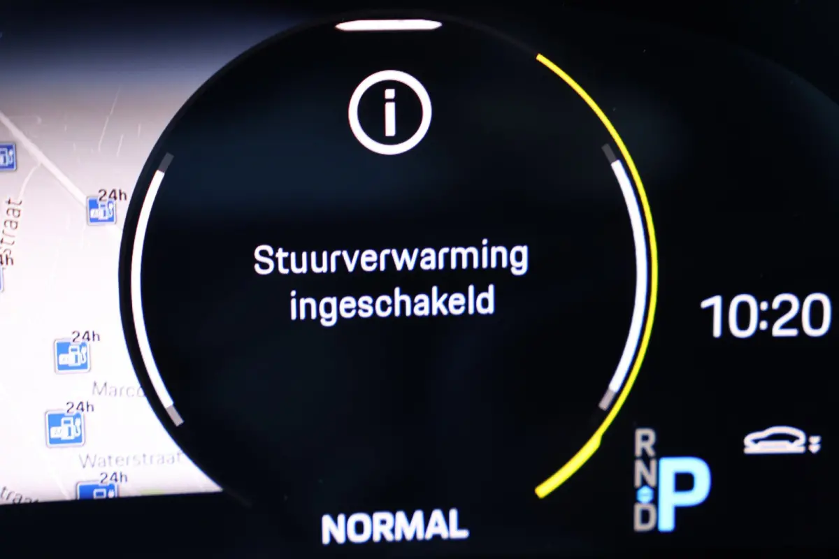Turbo 93 kWh | burmester | achterasbesturing | head-up | bijrijdersdisplay | carbon | 1e eigenaar