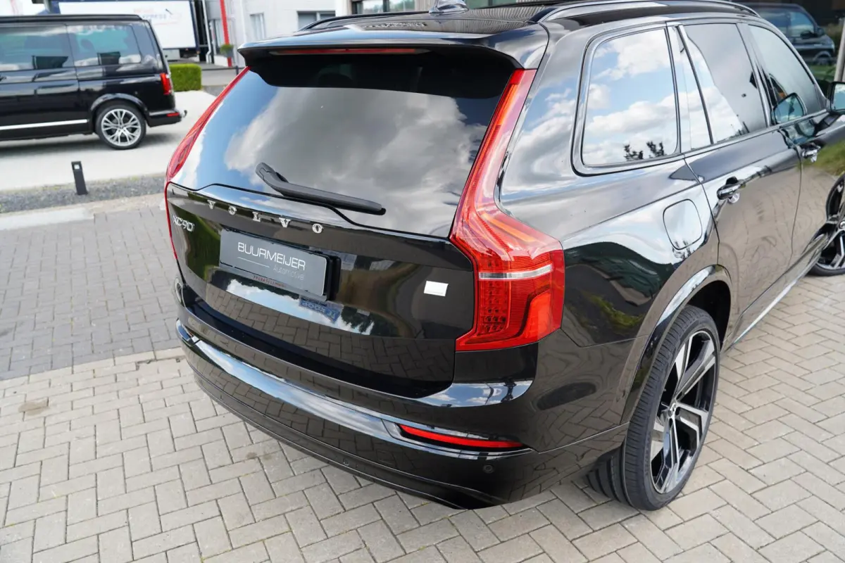 T8 Recharge AWD R-Design Long Range 7p. SOH 99% | Alcantara hemelbekleding | Head-Up | Trekhaak | 7-Persoons | Lederen interieur | 22 inch | Harman Kardon | Adaptieve cruise control | Stoel 