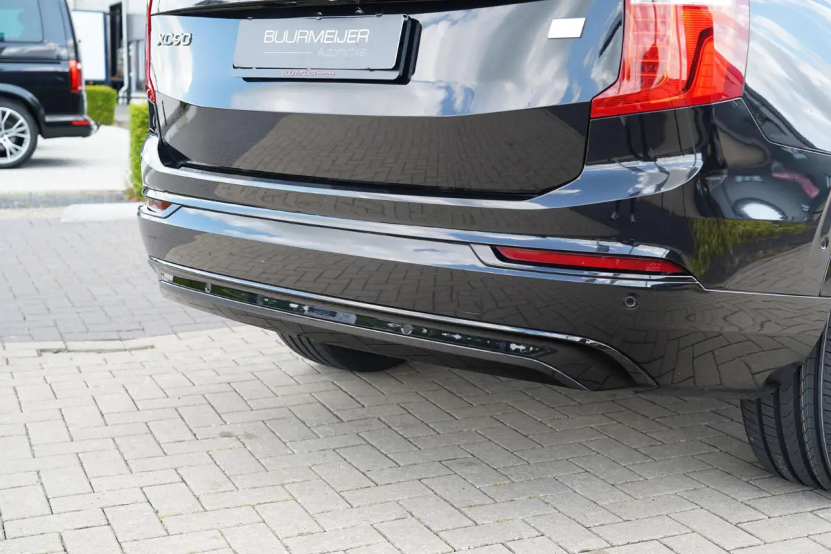 T8 Recharge AWD R-Design Long Range 7p. SOH 99% | Alcantara hemelbekleding | Head-Up | Trekhaak | 7-Persoons | Lederen interieur | 22 inch | Harman Kardon | Adaptieve cruise control | Stoel 