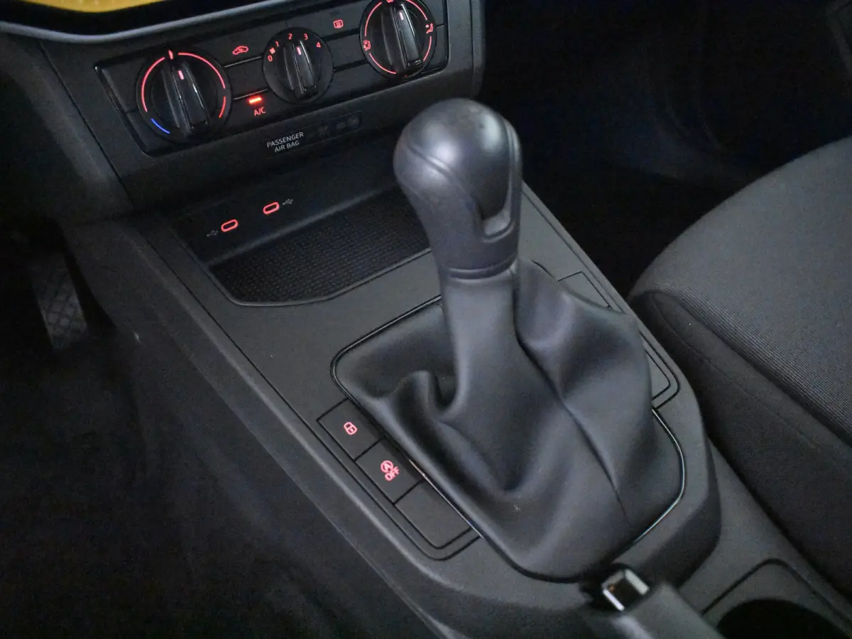 Reference | Cruise Control | Parkeersensoren achter | Rijstrookbehoudassistent (Lane Assist)