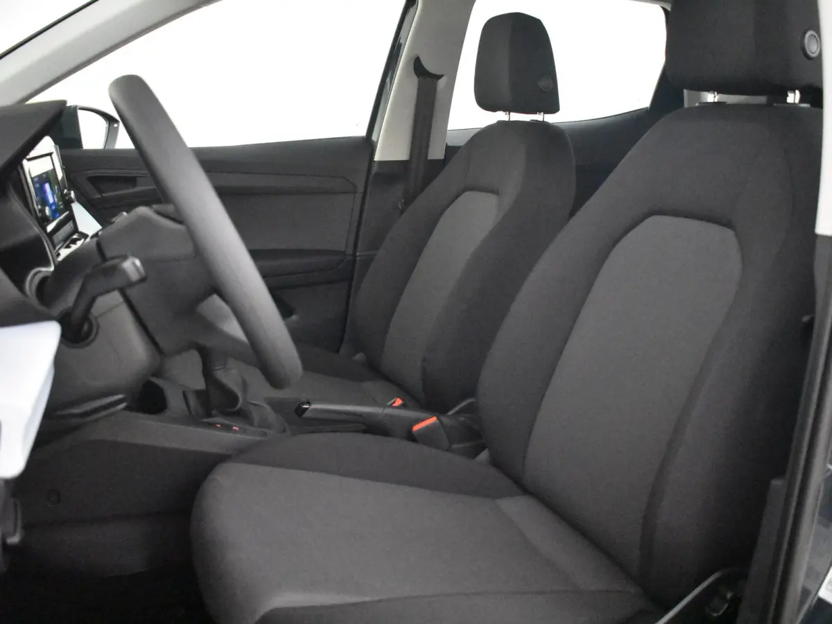 Reference | Cruise Control | Parkeersensoren achter | Rijstrookbehoudassistent (Lane Assist)