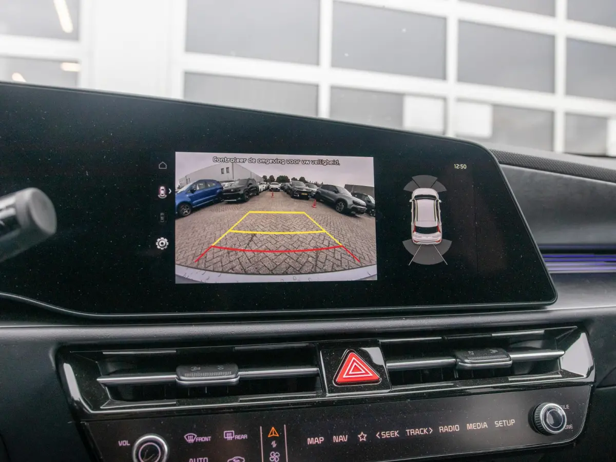 1.6 GDi Hybrid ExecutiveLine | Navi | Clima | Adapt. Cruise | 18" | Leder | Schuif/Kanteldak | Premium Audio | Apple Carplay | Camera | HUD | Stoel&Stuur Verw.