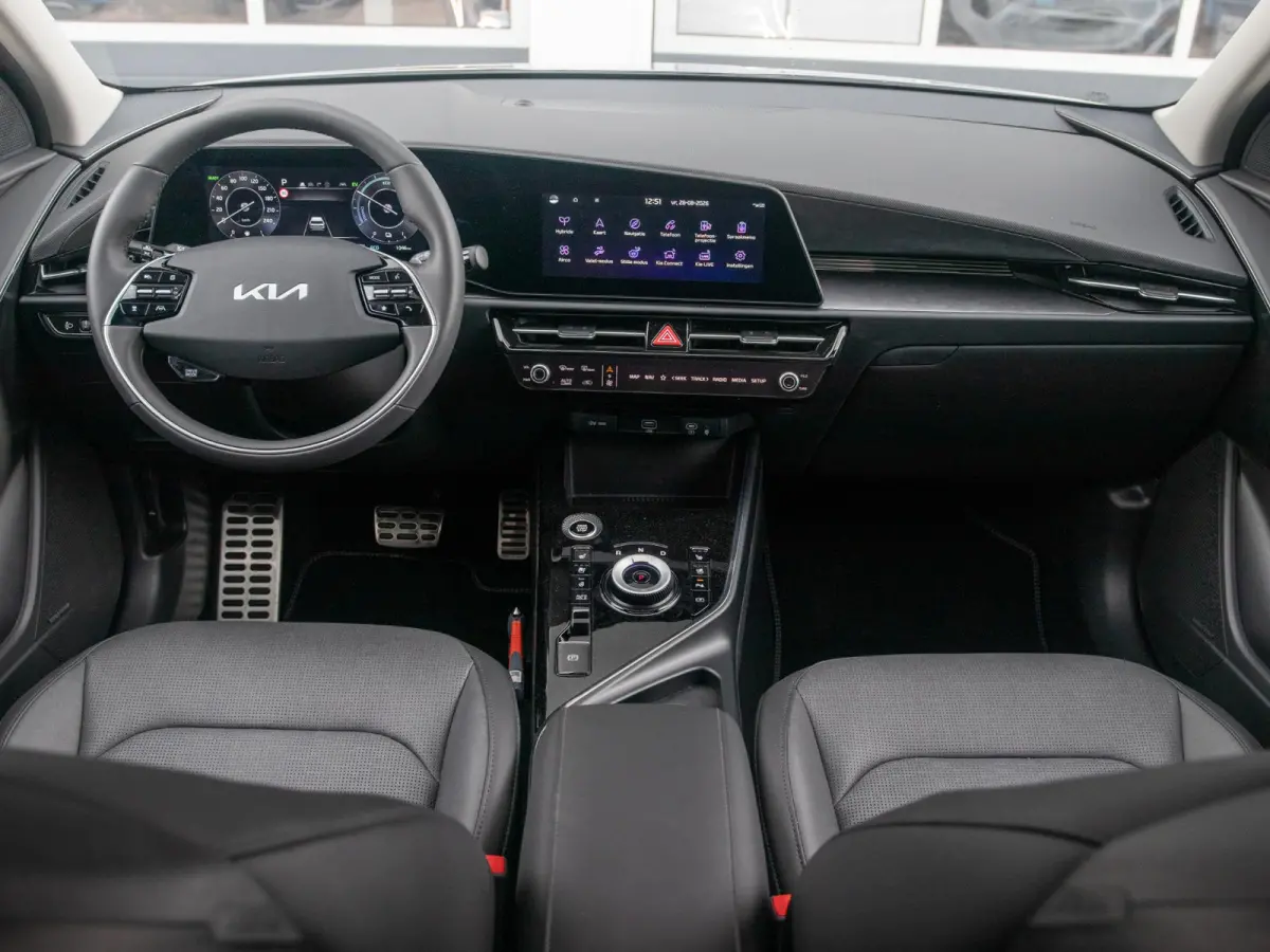 1.6 GDi Hybrid ExecutiveLine | Navi | Clima | Adapt. Cruise | 18" | Leder | Schuif/Kanteldak | Premium Audio | Apple Carplay | Camera | HUD | Stoel&Stuur Verw.